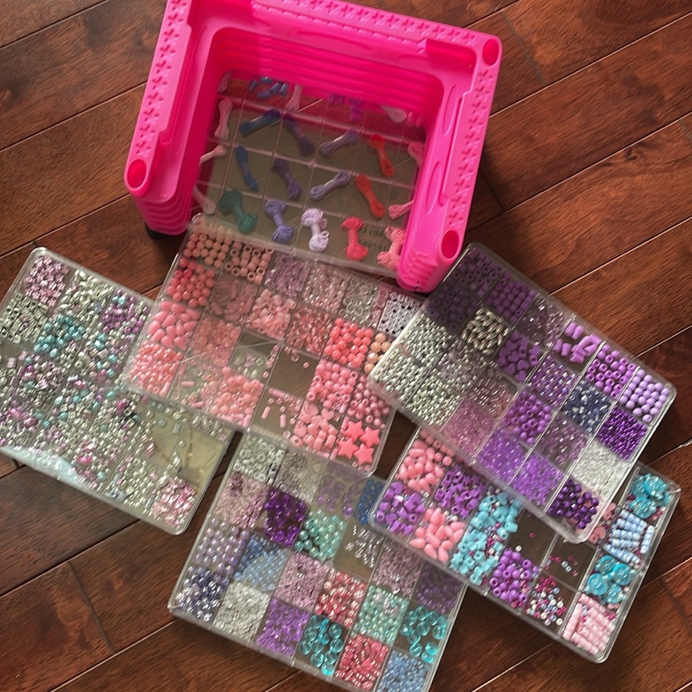 NEW Hobby Lobby HUGE Bead 6 Trays 1000 + Beads Organizer Set